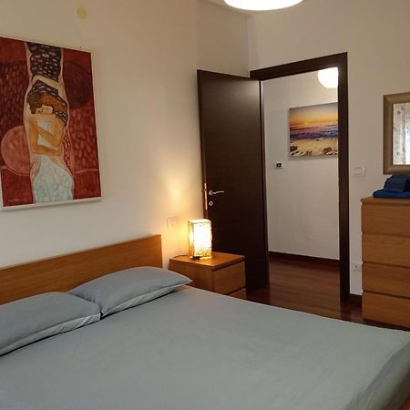 Apartamento La Rosa Di Livorno Exterior foto